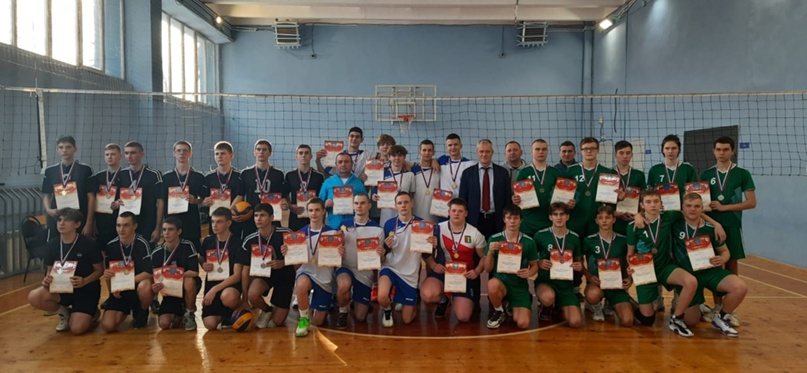 Призёры областной Спартакиады по волейболу среди юношей..